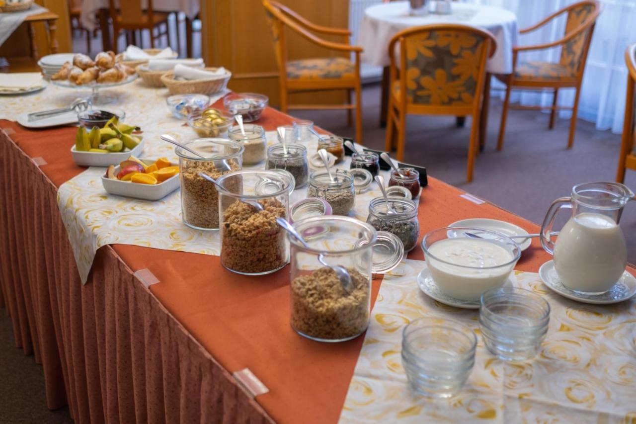 Hotel Mohelnice Eksteriør bilde